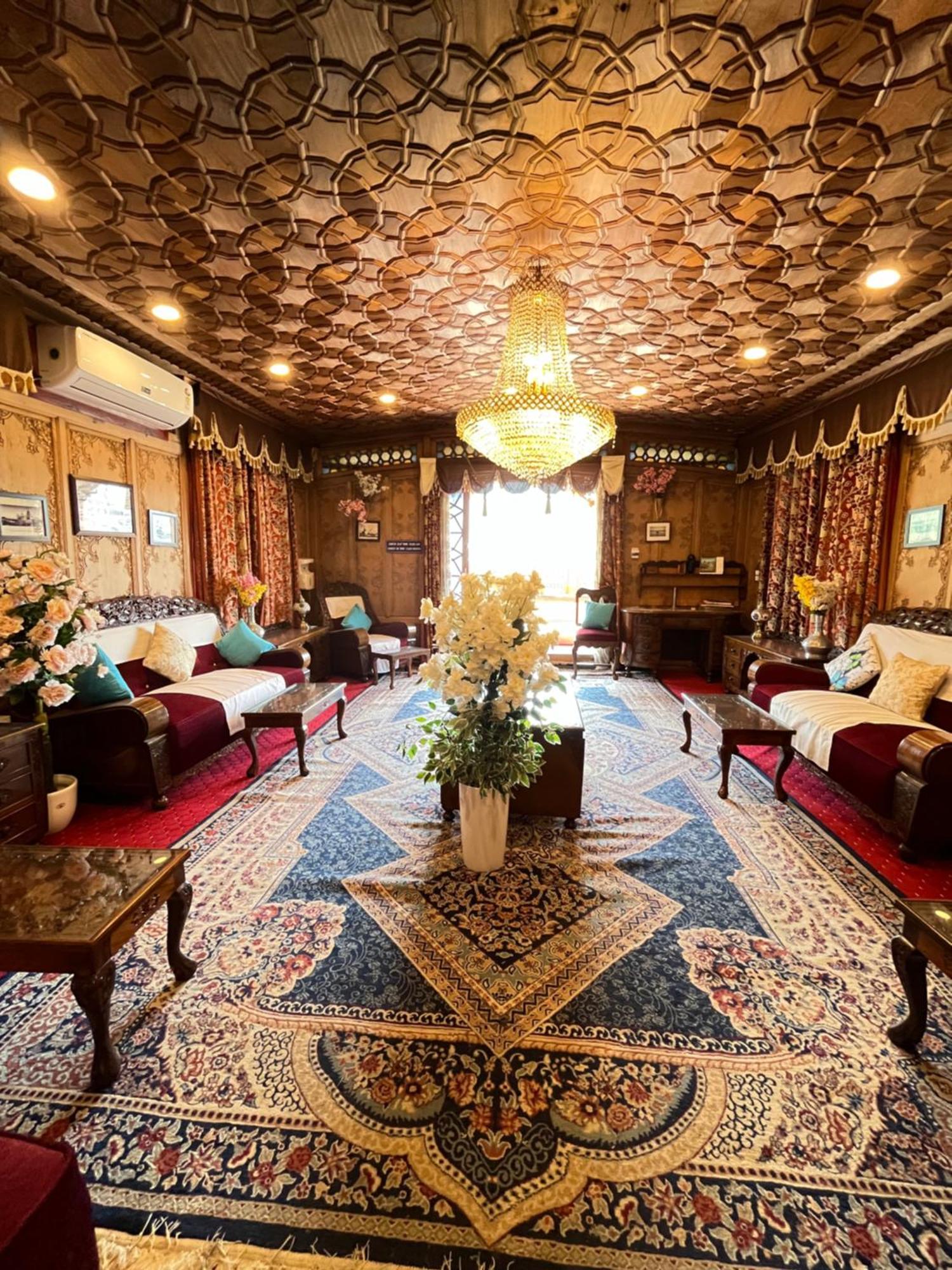 Crown Of India Group Of Houseboats Ξενοδοχείο Σριναγκάρ Εξωτερικό φωτογραφία