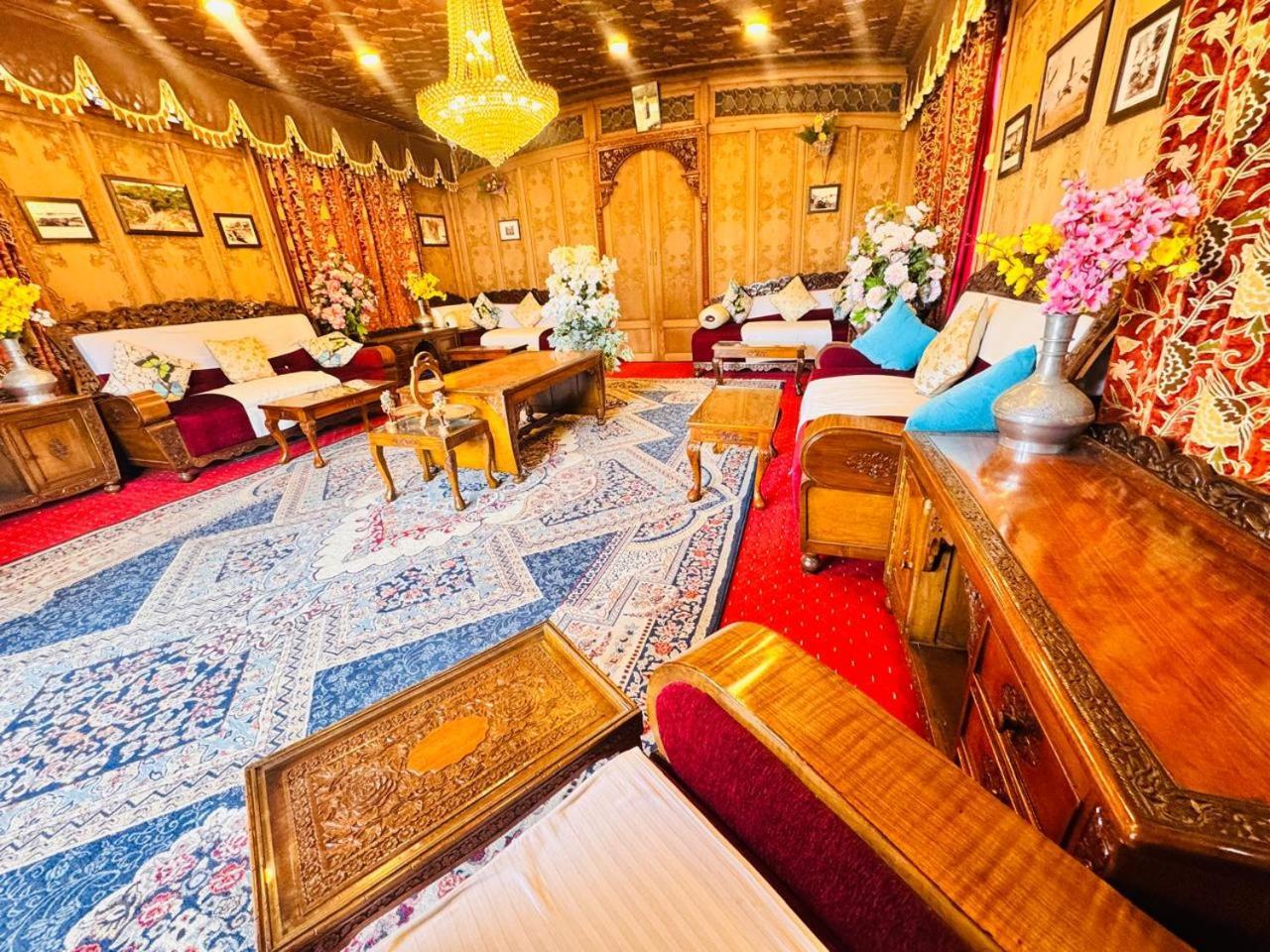 Crown Of India Group Of Houseboats Ξενοδοχείο Σριναγκάρ Εξωτερικό φωτογραφία